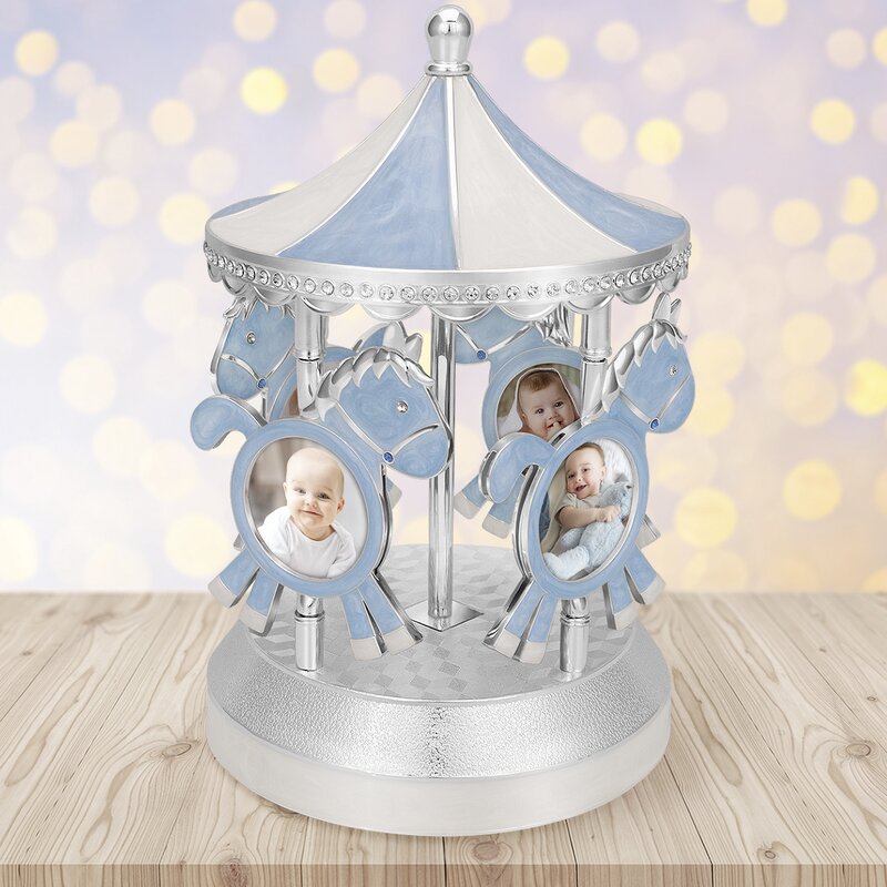 Cauti cadoul de botez ideal? Descopera caruselul muzical argintat eJuliana